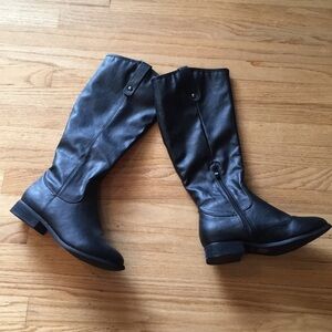 BEAUTIFUL Black Boots